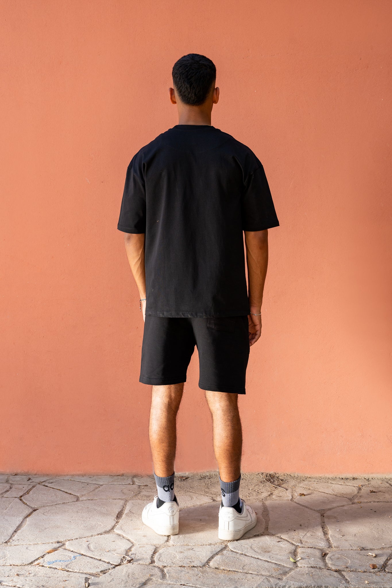 b)asic Oversized T-shirt